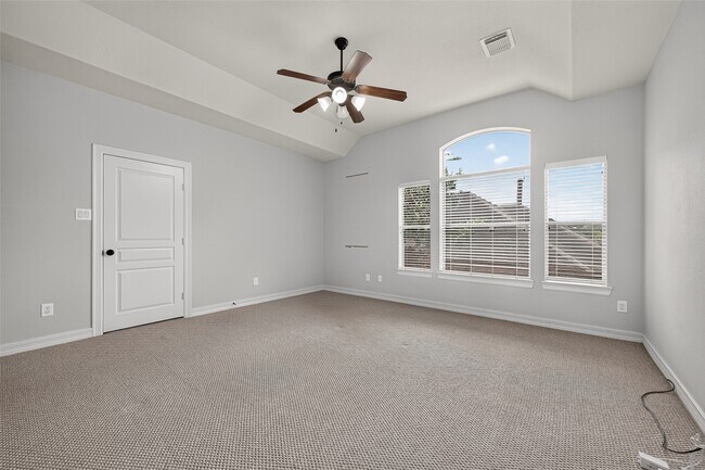 Building Photo - 8602 Two Sisters Ct