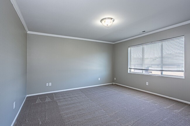 Building Photo - Beautiful 4 bedroom, 2.5 bath home in Rain...