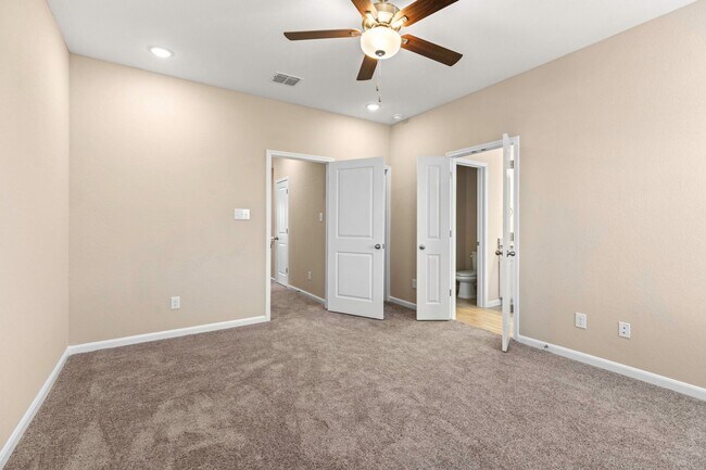 Building Photo - Brand New 3/2.5 Minutes to Randolph AFB