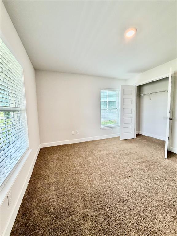 Building Photo - 633 W Rexford Dr