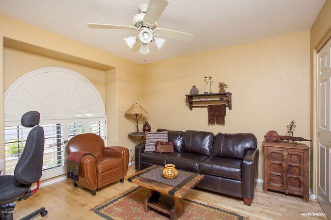 Building Photo - 10860 E San Salvador Dr