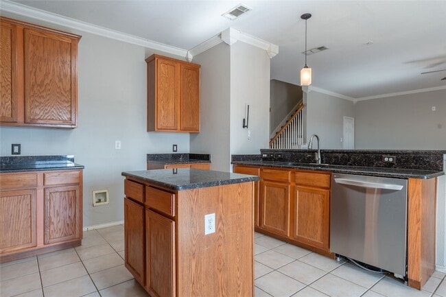 Building Photo - 5028 Senator Dr