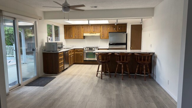 Building Photo - 13277 Anchor Village