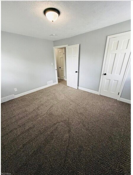 Building Photo - 14702 Milverton Rd