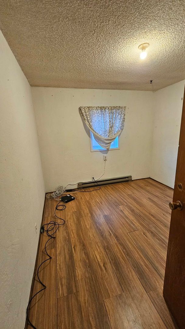 Building Photo - Farm House in Arlee