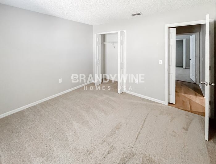 Building Photo - 4396 Marsh Hawk Dr S