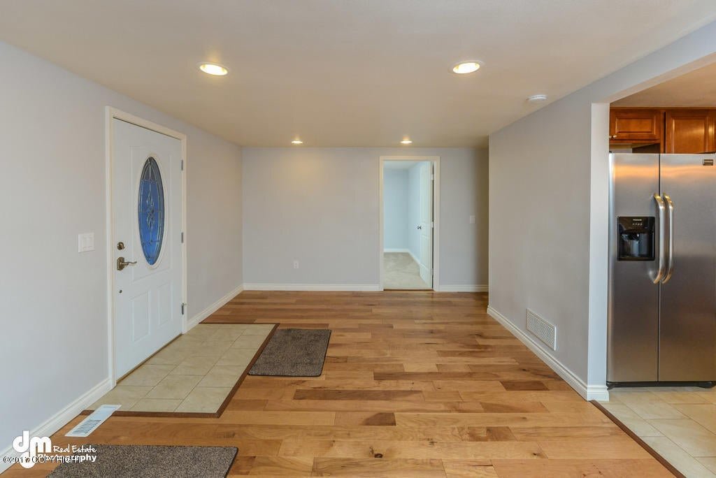 Building Photo - 21615 Settlers Dr