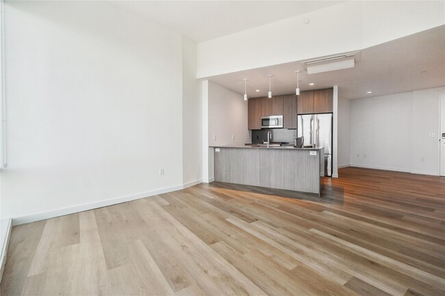 Building Photo - 50 Clinton Pl