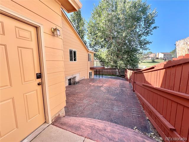Building Photo - 763 Ridgebury Pl