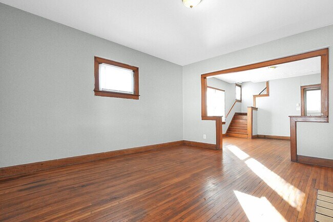 Building Photo - 1521-1523 Republic Ave