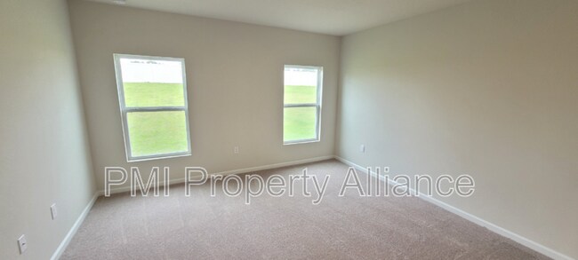 Building Photo - 141 Piave St