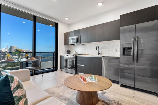 Building Photo - 398 NE 5th St