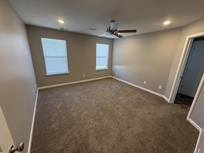 Building Photo - 177 Landry Ln