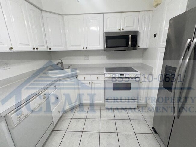 Building Photo - 124 Isle of Venice Dr