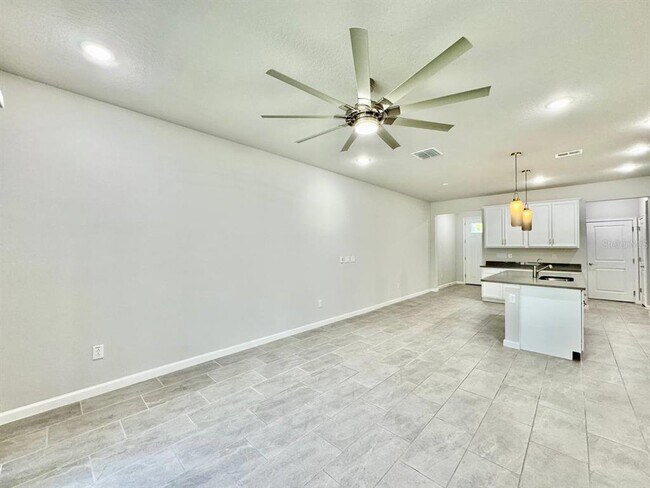 Building Photo - 8509 Primrose Willow Pl