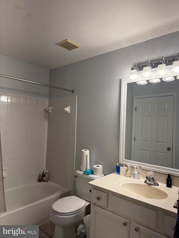 Building Photo - 9131 Gracious End Ct