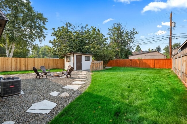 Building Photo - Updated 1930's Boise Bench Home