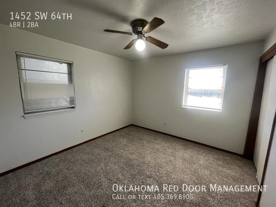 Building Photo - 1452 SW 64th St