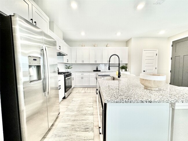 Building Photo - 8725 Scotty's Lk Ln