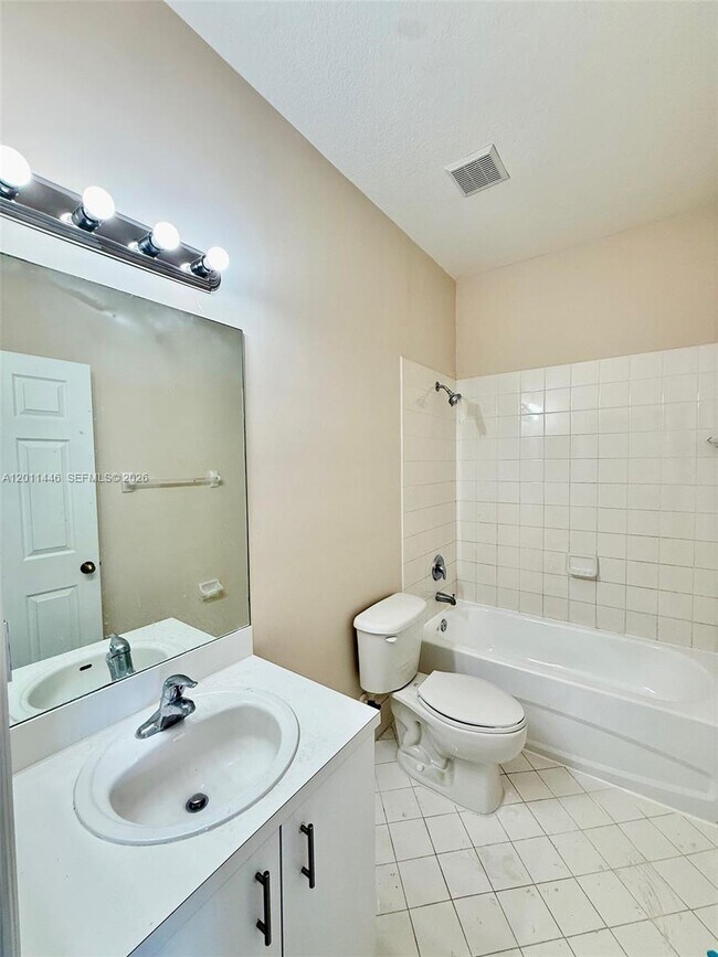 Building Photo - 9261 SW 220th Terrace