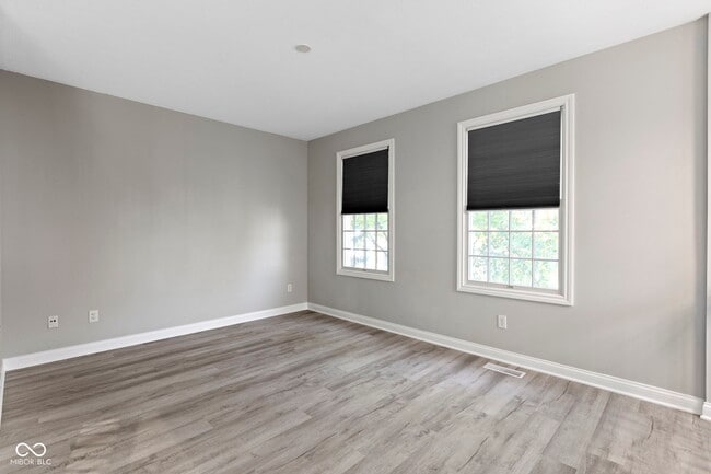 Building Photo - 12922 Ives Way