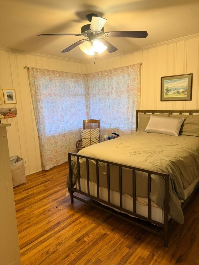 Building Photo - 232 W Chewacla Dr