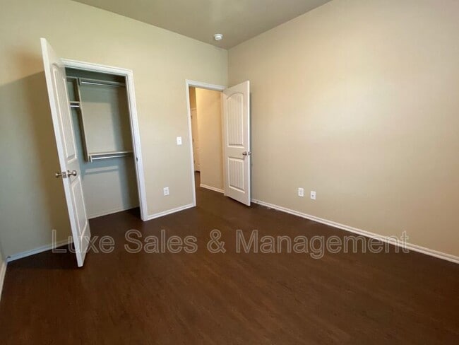 Building Photo - 11207 NW 114th St