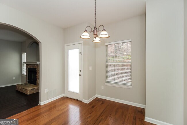 Building Photo - 121 Bethany Manor Dr