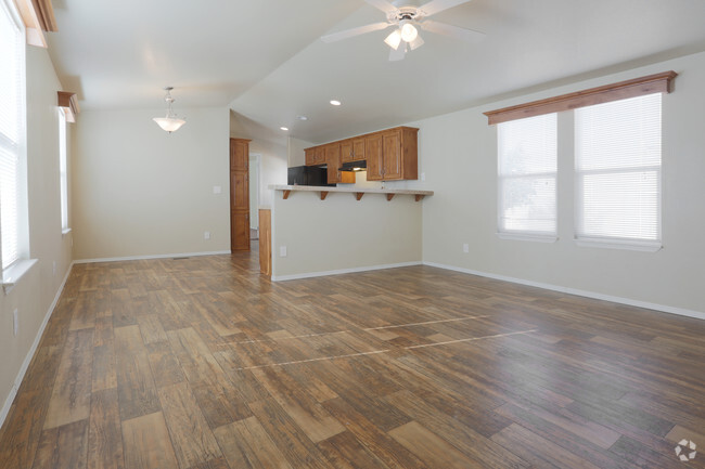 Interior Photo - Valley Verde