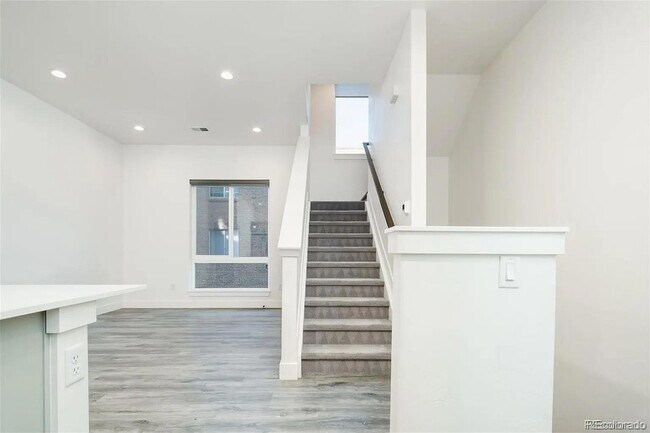 Building Photo - 3460 S Corona St