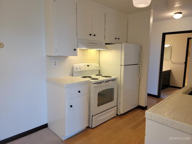 Building Photo - 160 Gardenside Dr