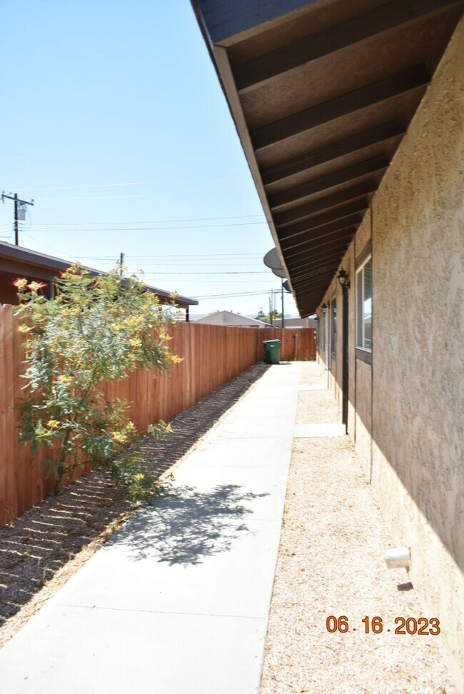 Building Photo - 219 Panamint Ave