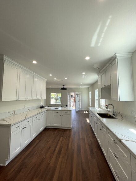 Building Photo - 1167 N Berendo St