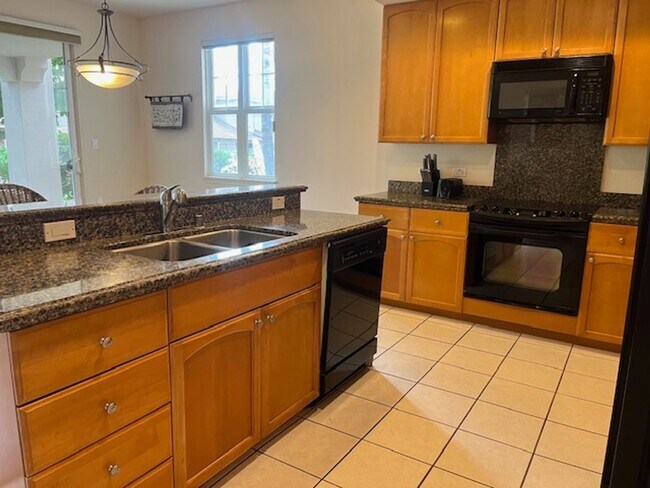 Building Photo - Live the Resort Life in this Furnished 2 Bedroom / 2 Bath Condo