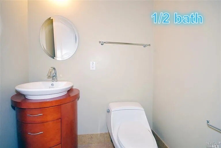 Building Photo - 229 W End Ave