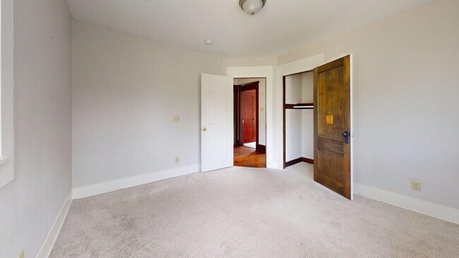 Building Photo - Canton 3 Bedroom / 2 Bath - Single Family ...