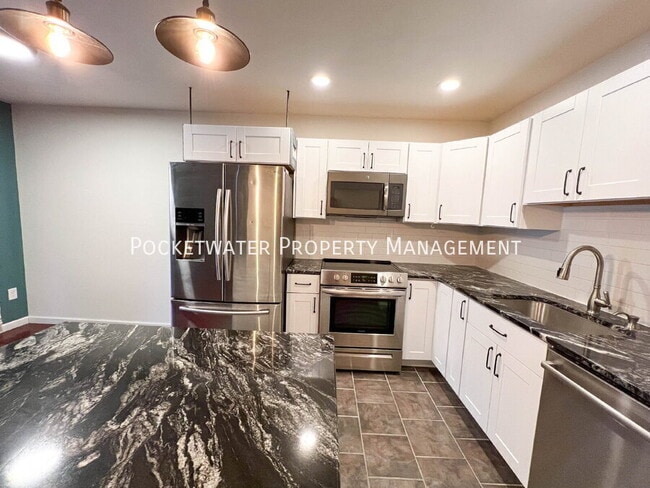 Building Photo - 1400 Crete Ct