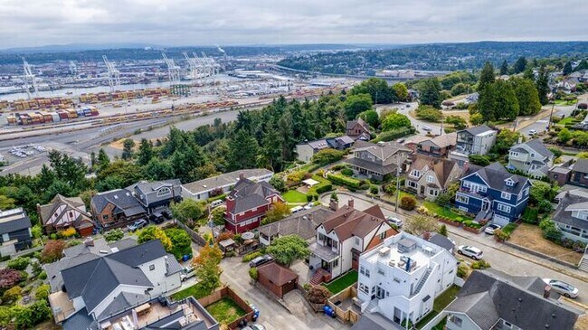 Building Photo - Stunning Air Conditioned 1931 Tudor in Coveted Admiral w/ Views