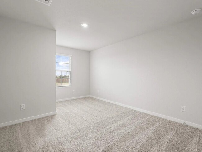 Building Photo - 17115 King Eider Rd