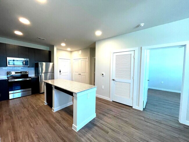 Building Photo - 5901 Co Rd 277