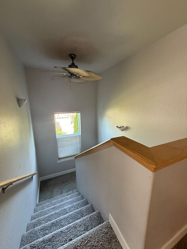 Building Photo - 3170 Juniper Ridge Dr