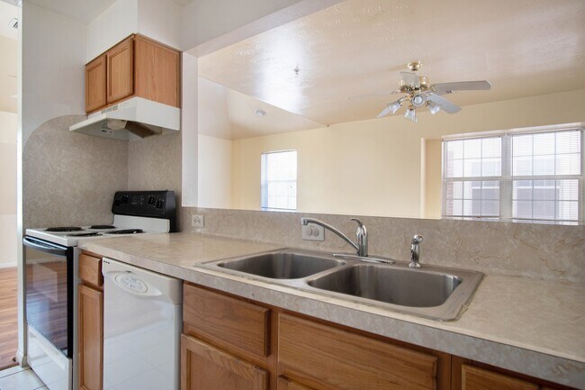 Building Photo - 1207 Lovett St