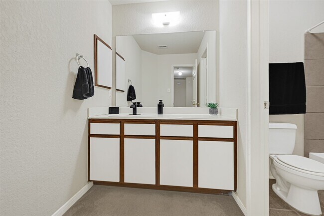 Building Photo - 15826 Sheldon Ridge Way