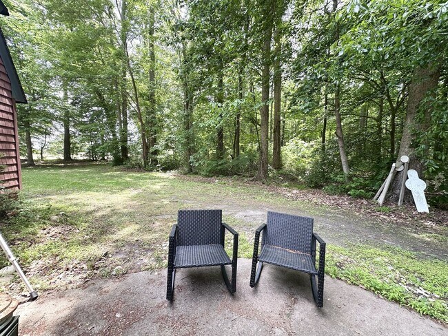 Building Photo - Updated Country Retreat with Modern Finishes & Peaceful Pungo Living
