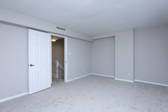 Building Photo - 4334 N Hazel St