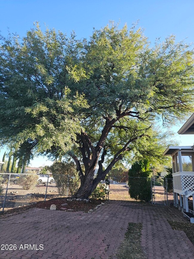 Building Photo - 5283 E Brickey Dr