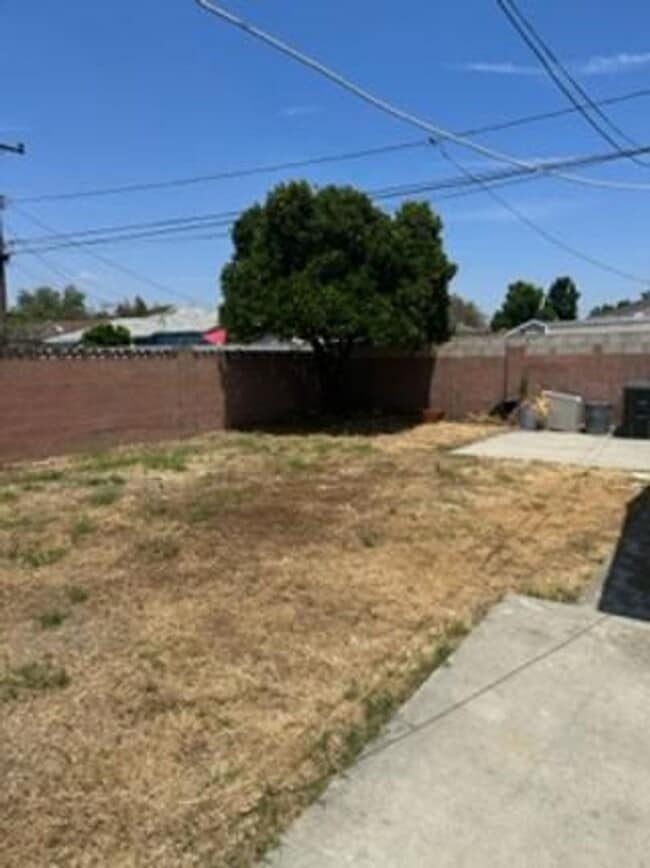 Building Photo - Lakewood 3 Bedroom 1 Bath home for lease!