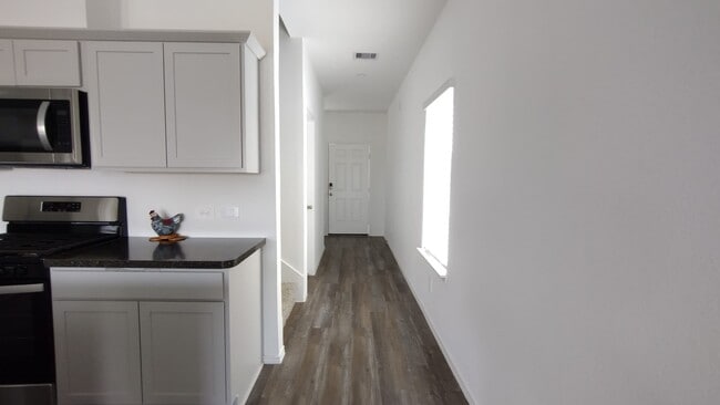 Building Photo - 24315 Saddlestone Green Dr