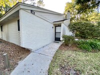 Building Photo - Beautifully Renovated Condo on Hilton Head!