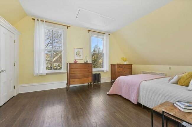 Building Photo - 197 Morrison Ave